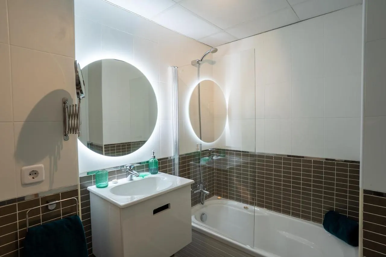 Apartment Black Level, 30M Playa, Pool, Wifi Almeria